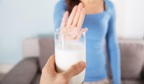 Intolerância à lactose: sintomas, tratamento e mais