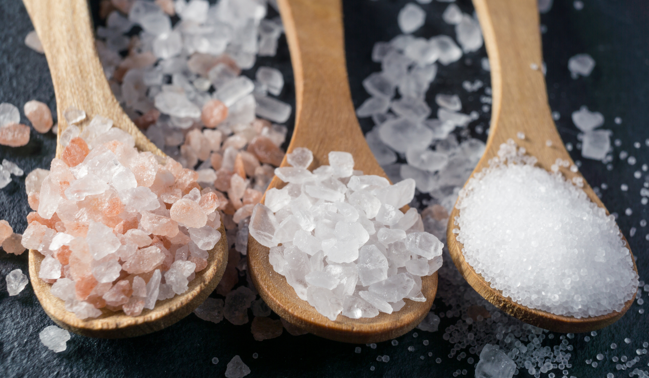 Qual o melhor tipo de Sal para a saúde? Refinado, Marinho, Rosa do Himalaia? 