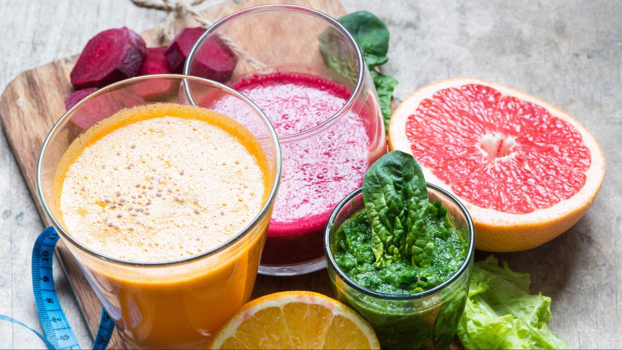 Receitas: Queime mais calorias com esses 7 sucos que turbinam o metabolismo 