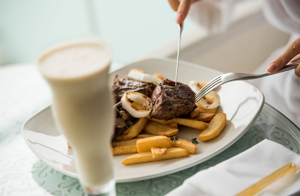7 alimentos que drenam sua energia; veja os sabotadores 